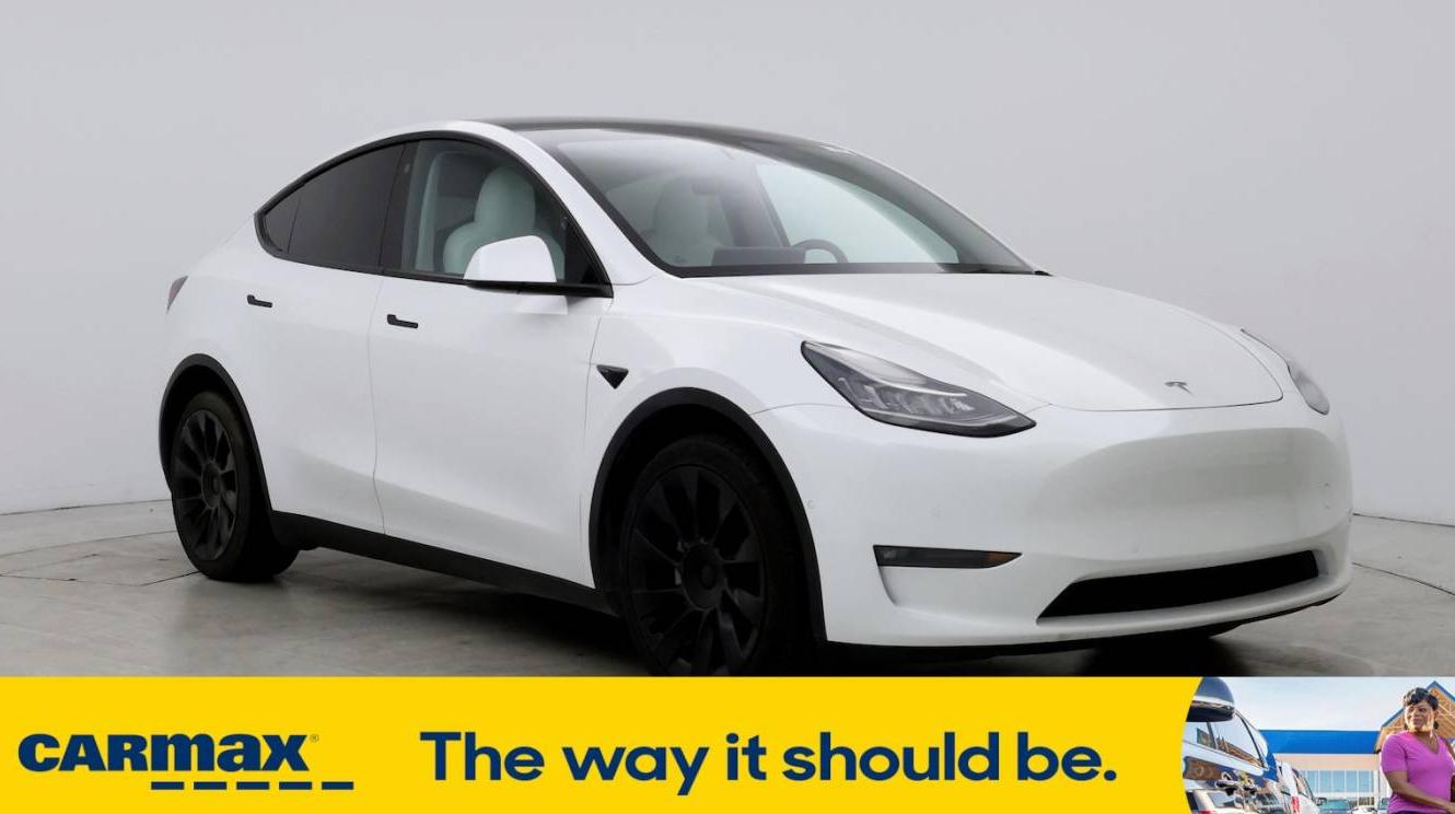 TESLA MODEL Y 2021 5YJYGDEE2MF240541 image